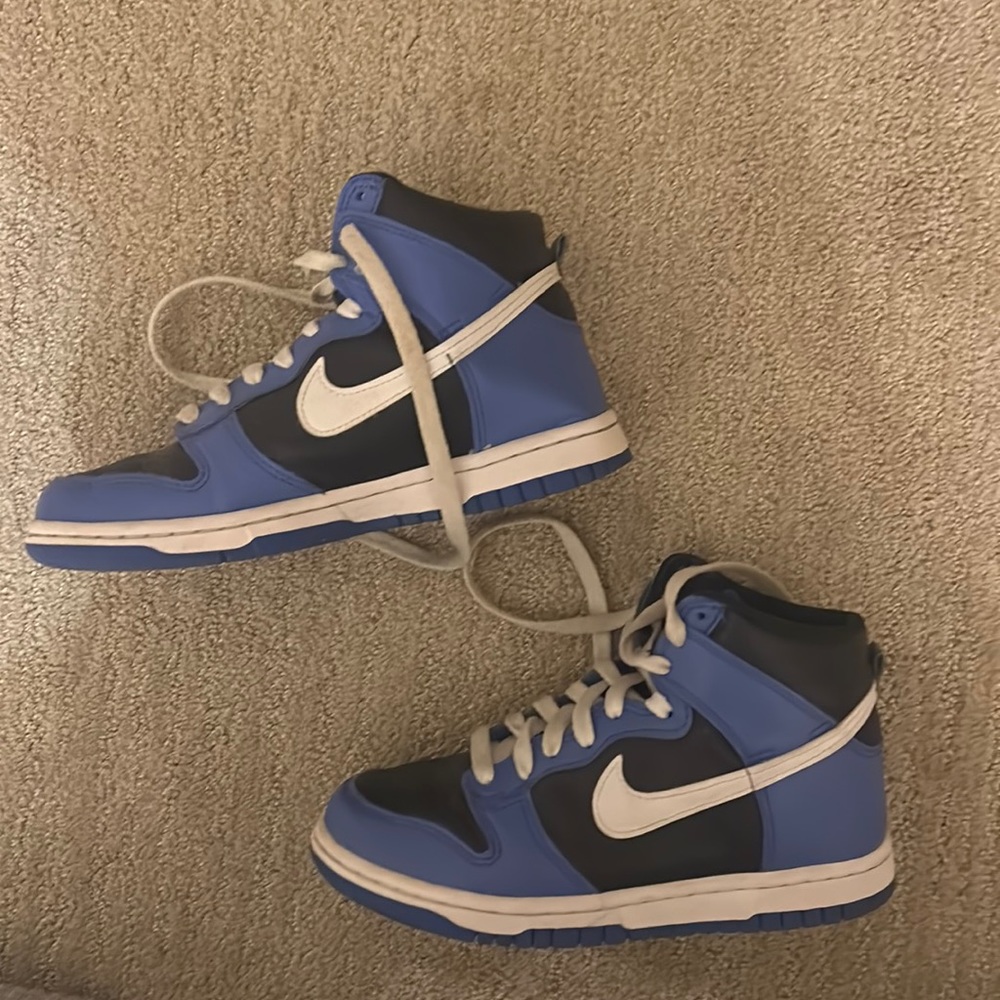 Blue dunks